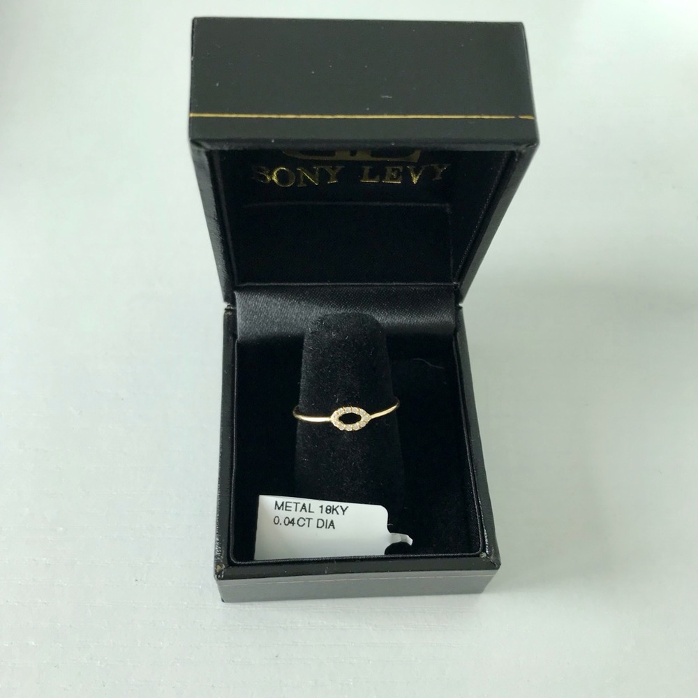 0.4 carat diamond 18k solid gold ring Bony Levy.
